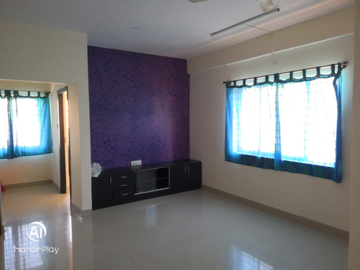 2 bhk flat for rent in ds max starry